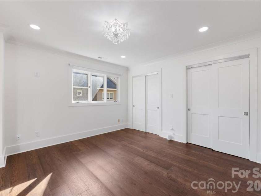 2330 Roswell Avenue, Charlotte, NC 28207.  MLS# CAR4358030, YatesRealty ID 8746. 