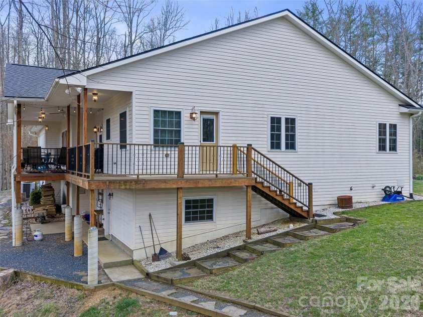 12 Riverview Drive, Bakersville, NC 28705.  MLS# CAR4365552, YatesRealty ID 8747. 