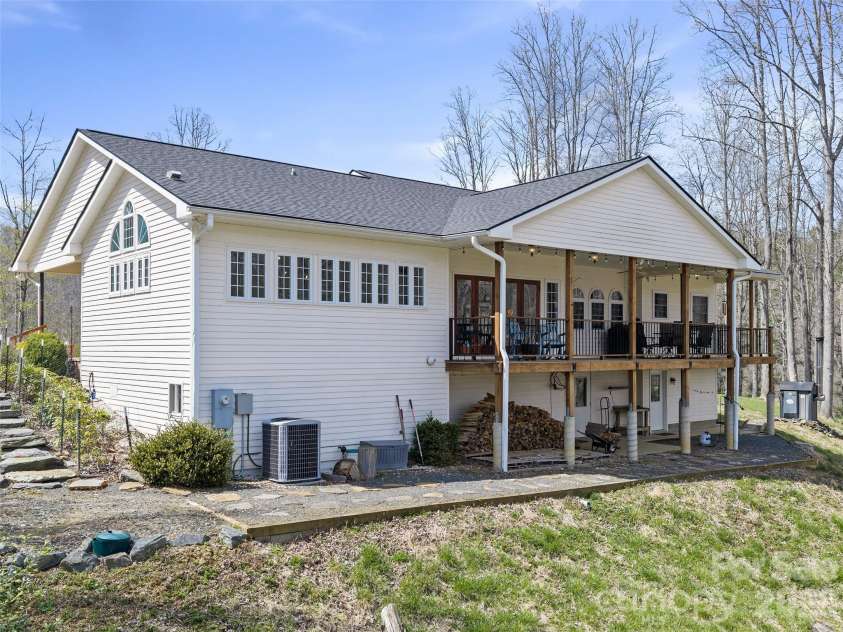 12 Riverview Drive, Bakersville, NC 28705.  MLS# CAR4365552, YatesRealty ID 8747. 