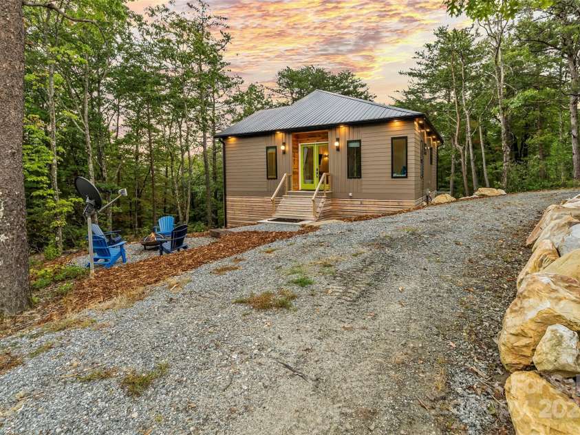 6056 Wilderness Edge Trail, Morganton, NC 28655.  MLS# CAR4186078, YatesRealty ID 8747. 