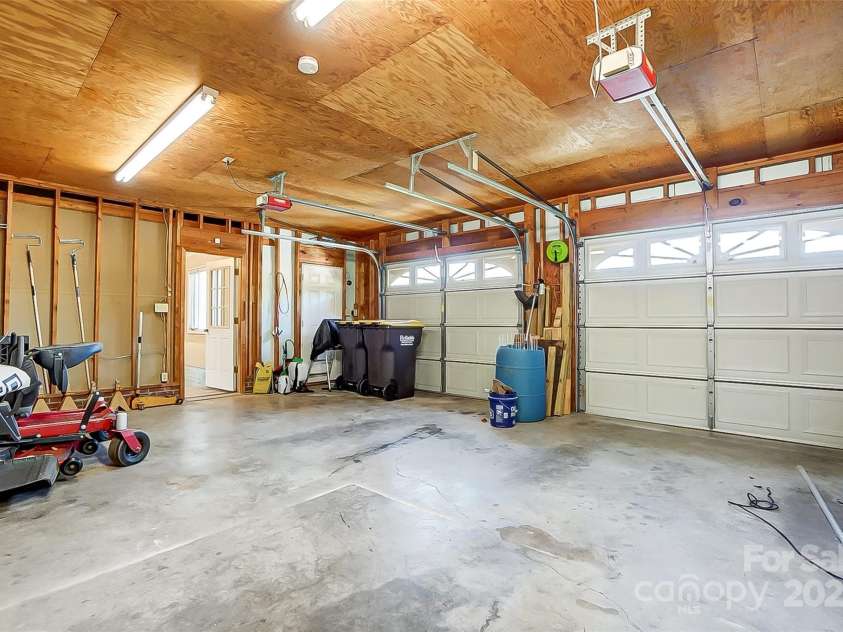 1500 Beth Haven Church Road, Denver, NC 28037.  MLS# CAR4198944, YatesRealty ID 8748. Over-sized Garage