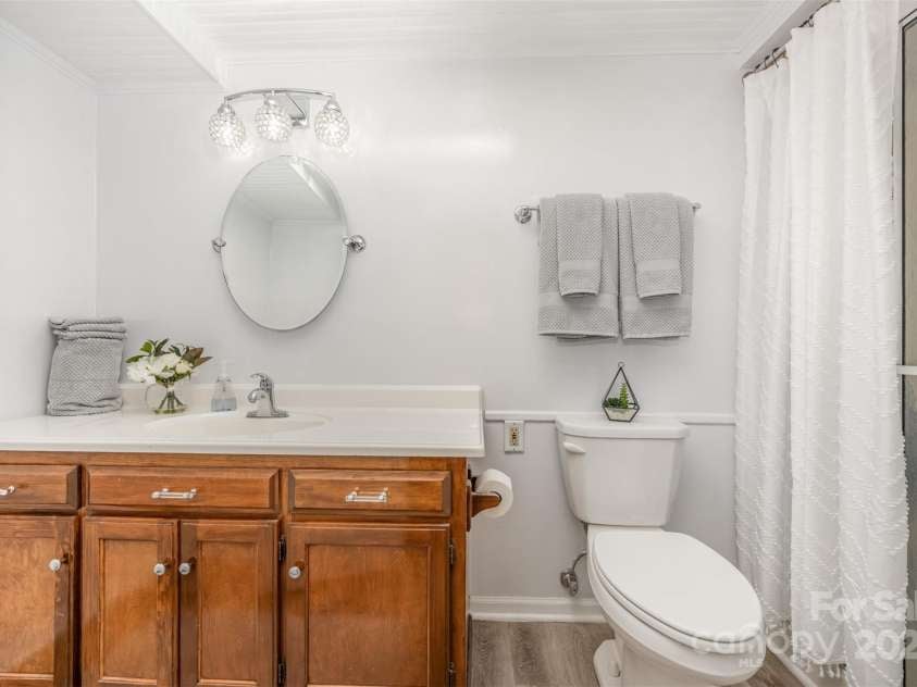 1500 Beth Haven Church Road, Denver, NC 28037.  MLS# CAR4312564, YatesRealty ID 8748. Primary Bathroom