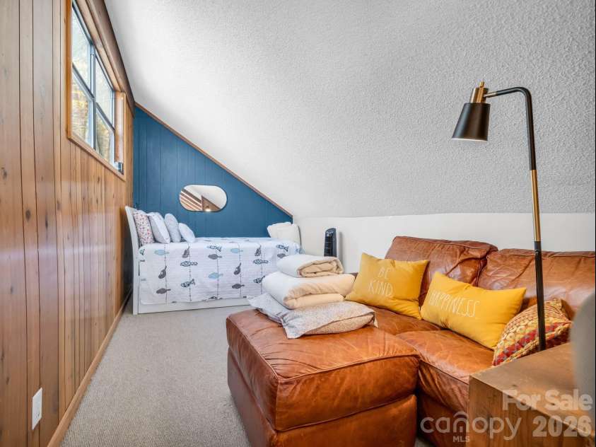 456 Youngs Mountain Drive, Lake Lure, NC 28746.  MLS# CAR4356097, YatesRealty ID 8748. Loft Area/bonus room