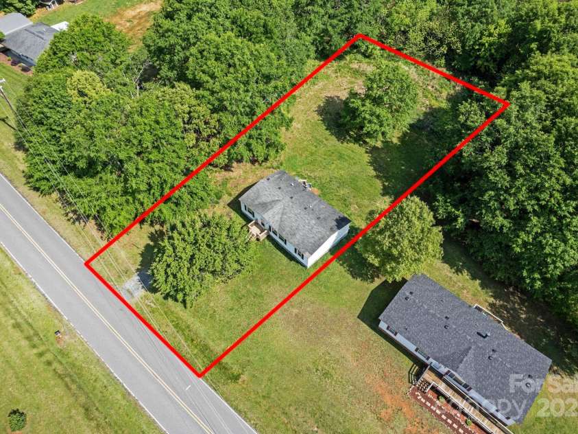 304 New Hope Road, Lawndale, NC 28090.  MLS# CAR4251167, YatesRealty ID 8749. 