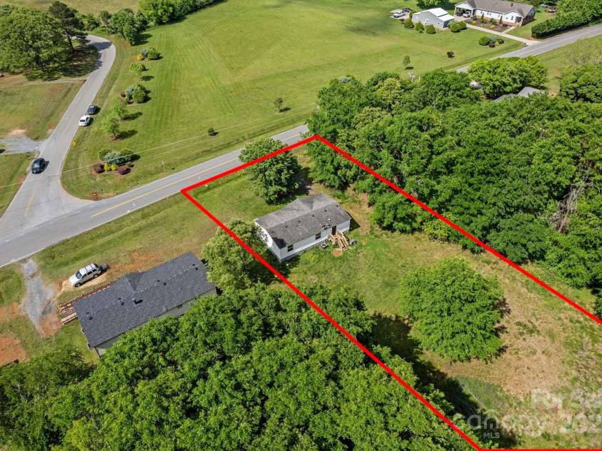 304 New Hope Road, Lawndale, NC 28090.  MLS# CAR4251167, YatesRealty ID 8749. 