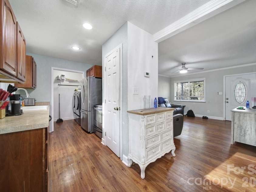 553 North Lane, Catawba, SC 29704.  MLS# CAR4358748, YatesRealty ID 8749. 