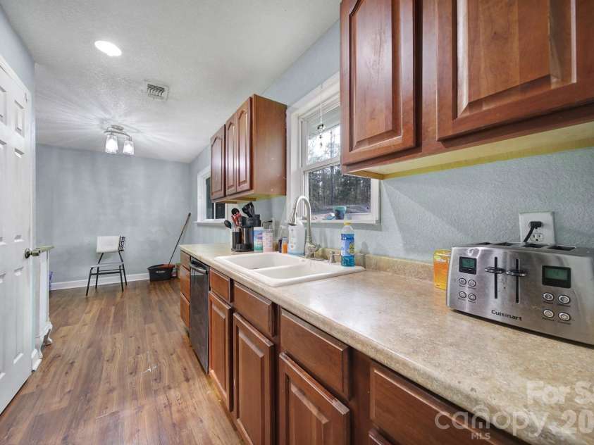 553 North Lane, Catawba, SC 29704.  MLS# CAR4358748, YatesRealty ID 8749. 