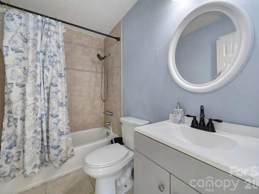 553 North Lane, Catawba, SC 29704.  MLS# CAR4358748, YatesRealty ID 8749. 