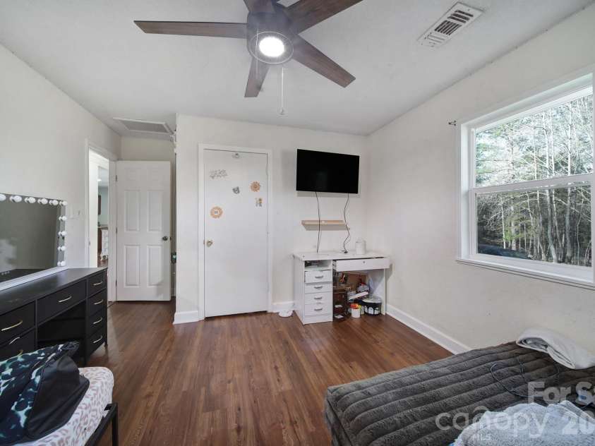 553 North Lane, Catawba, SC 29704.  MLS# CAR4358748, YatesRealty ID 8749. 