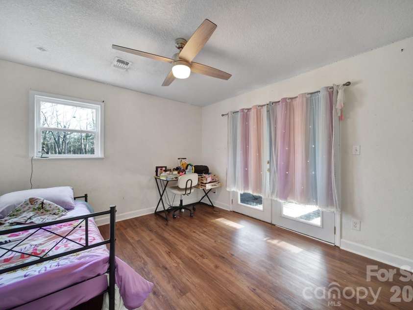 553 North Lane, Catawba, SC 29704.  MLS# CAR4358748, YatesRealty ID 8749. 