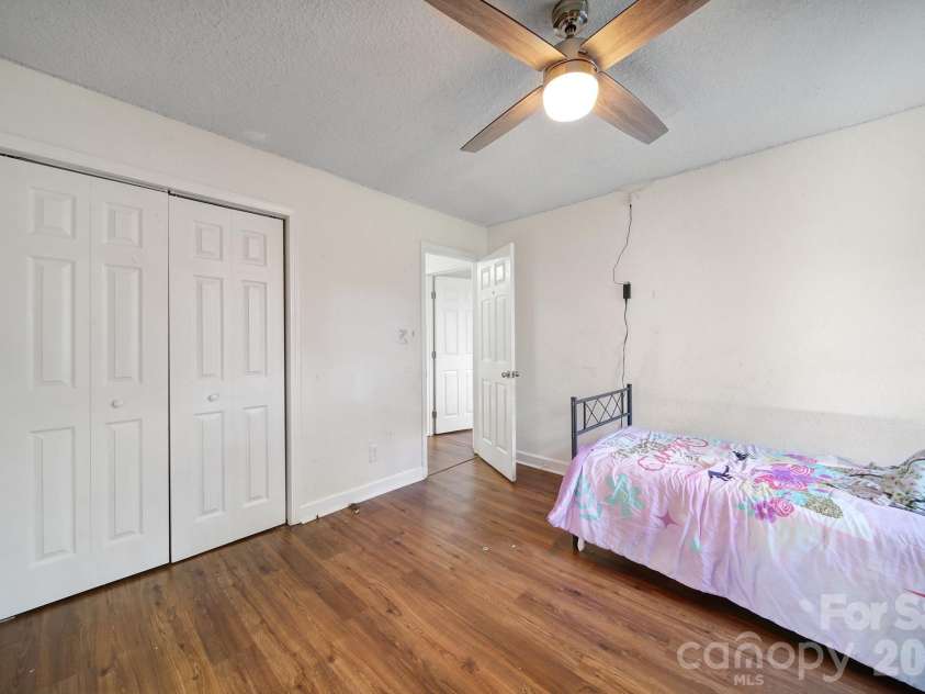 553 North Lane, Catawba, SC 29704.  MLS# CAR4358748, YatesRealty ID 8749. 