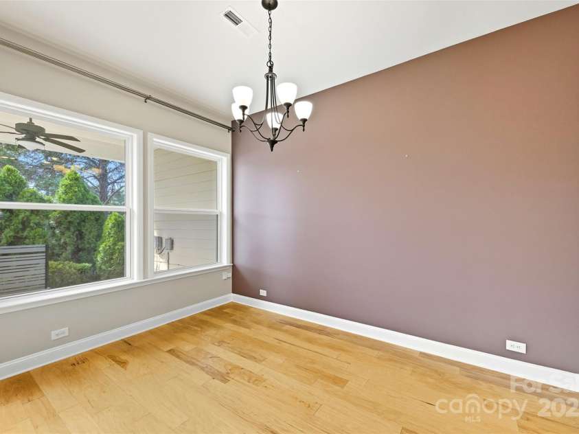 9209 Colin Crossing Court, Charlotte, NC 28277.  MLS# CAR4305863, YatesRealty ID 875. Dining Area