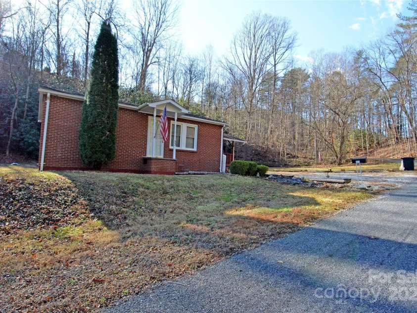 93 John Gilkey Road, Marion, NC 28752.  MLS# CAR4333548, YatesRealty ID 8750. 