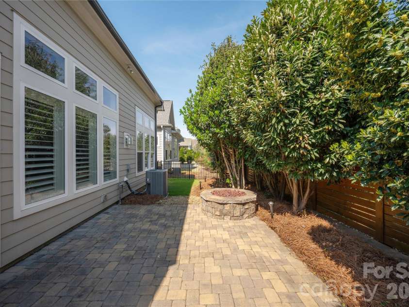 6608 Forage Lane, Charlotte, NC 28277.  MLS# CAR4363092, YatesRealty ID 8751. 