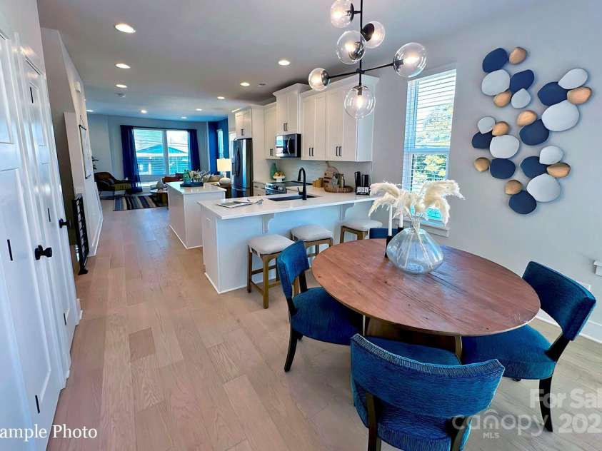 1041 Northend Drive, Charlotte, NC 28206.  MLS# CAR4238037, YatesRealty ID 8752. 