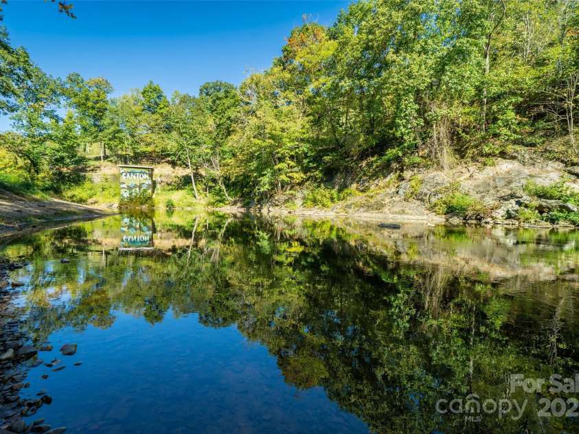 21 Riverbend Road, Canton, NC 28716.  MLS# CAR4241028, YatesRealty ID 8752. 