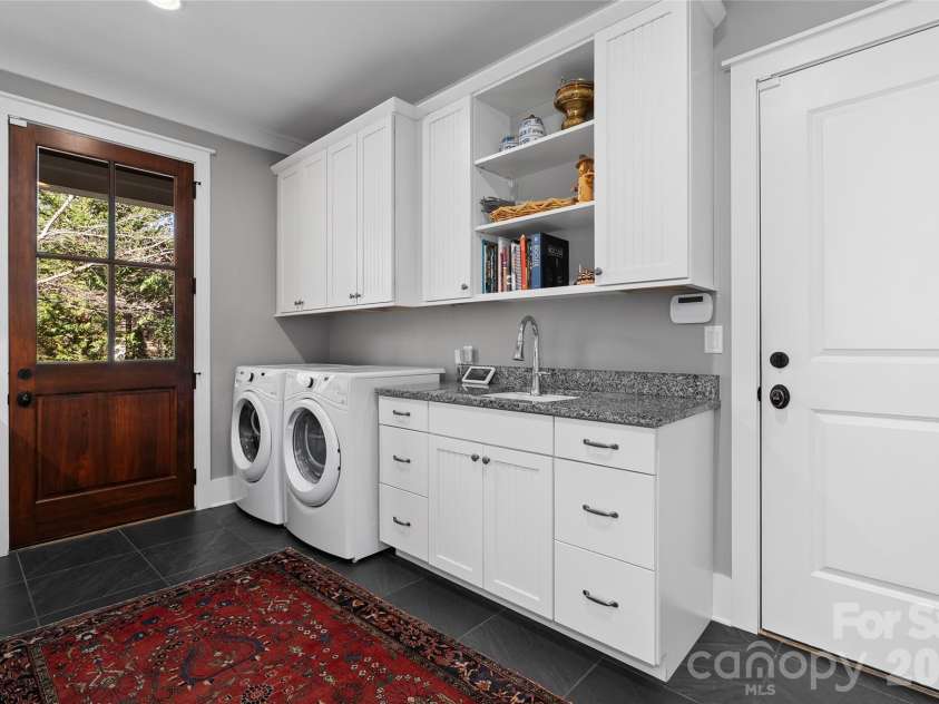 79 Chauncey Circle, Asheville, NC 28803.  MLS# CAR4363635, YatesRealty ID 8753. 