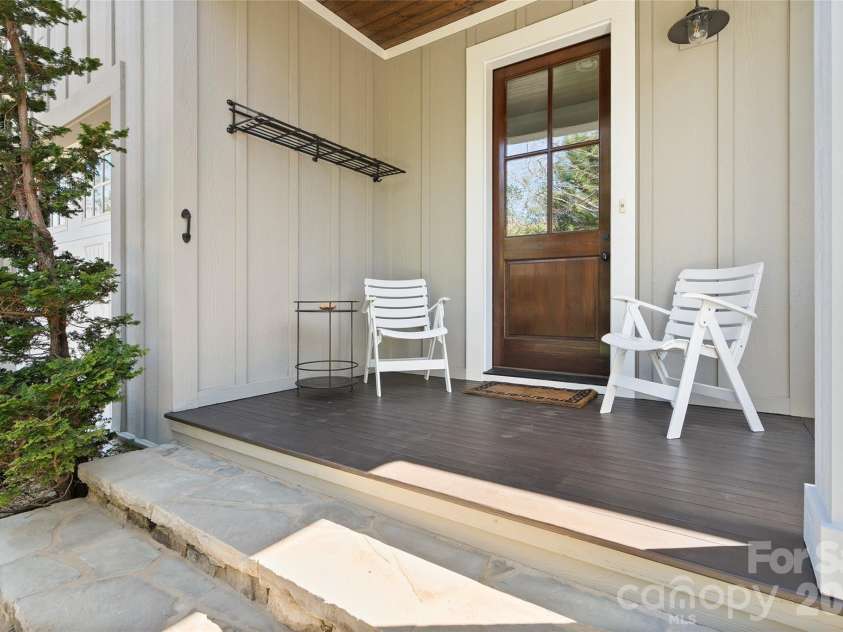 79 Chauncey Circle, Asheville, NC 28803.  MLS# CAR4363635, YatesRealty ID 8753. 
