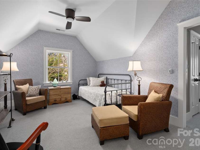 79 Chauncey Circle, Asheville, NC 28803.  MLS# CAR4363635, YatesRealty ID 8753. 