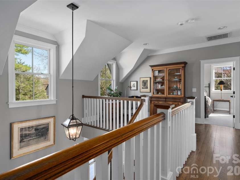79 Chauncey Circle, Asheville, NC 28803.  MLS# CAR4363635, YatesRealty ID 8753. 