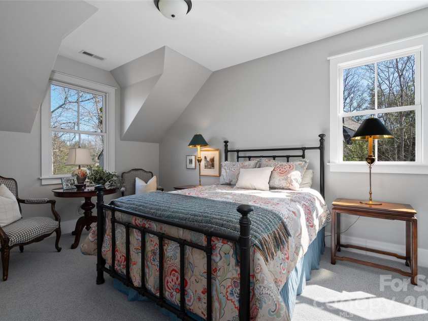 79 Chauncey Circle, Asheville, NC 28803.  MLS# CAR4363635, YatesRealty ID 8753. 