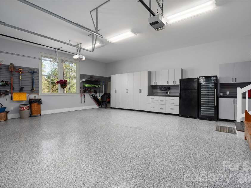 79 Chauncey Circle, Asheville, NC 28803.  MLS# CAR4363635, YatesRealty ID 8753. 