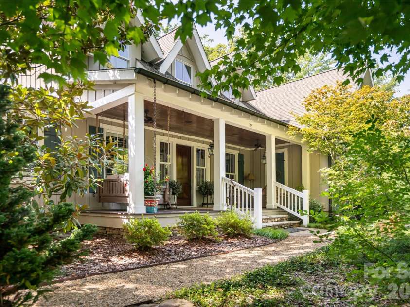 79 Chauncey Circle, Asheville, NC 28803.  MLS# CAR4363635, YatesRealty ID 8753. 