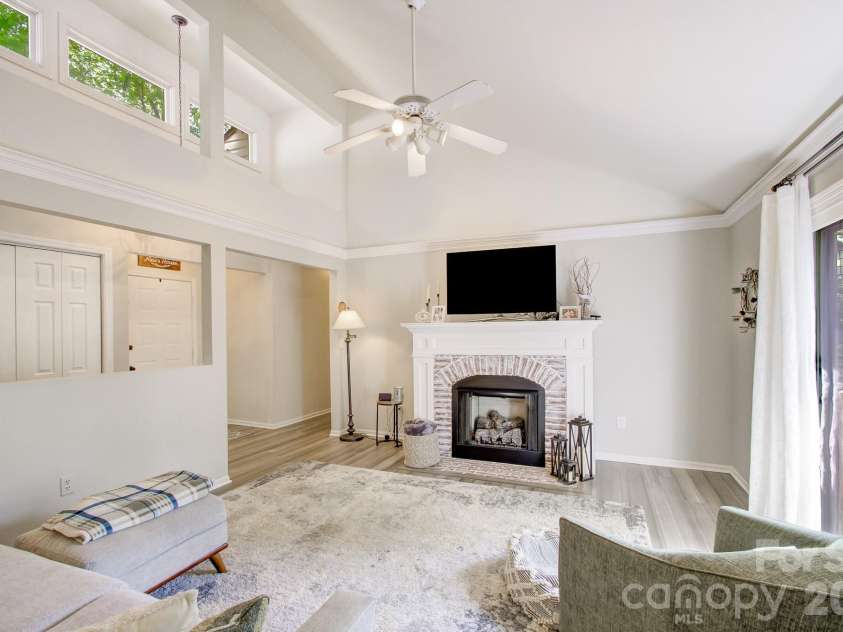 110 Spring Path, Hendersonville, NC 28739.  MLS# CAR4267167, YatesRealty ID 8755. 
