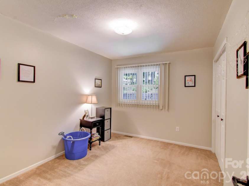 110 Spring Path, Hendersonville, NC 28739.  MLS# CAR4267167, YatesRealty ID 8755. 