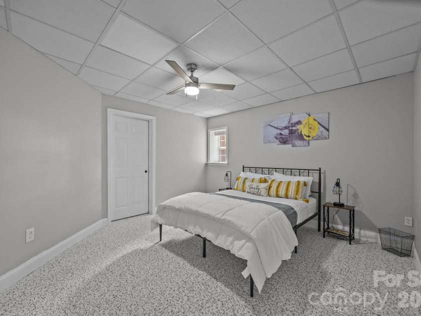 110 Spring Path, Hendersonville, NC 28739.  MLS# CAR4267167, YatesRealty ID 8755. 