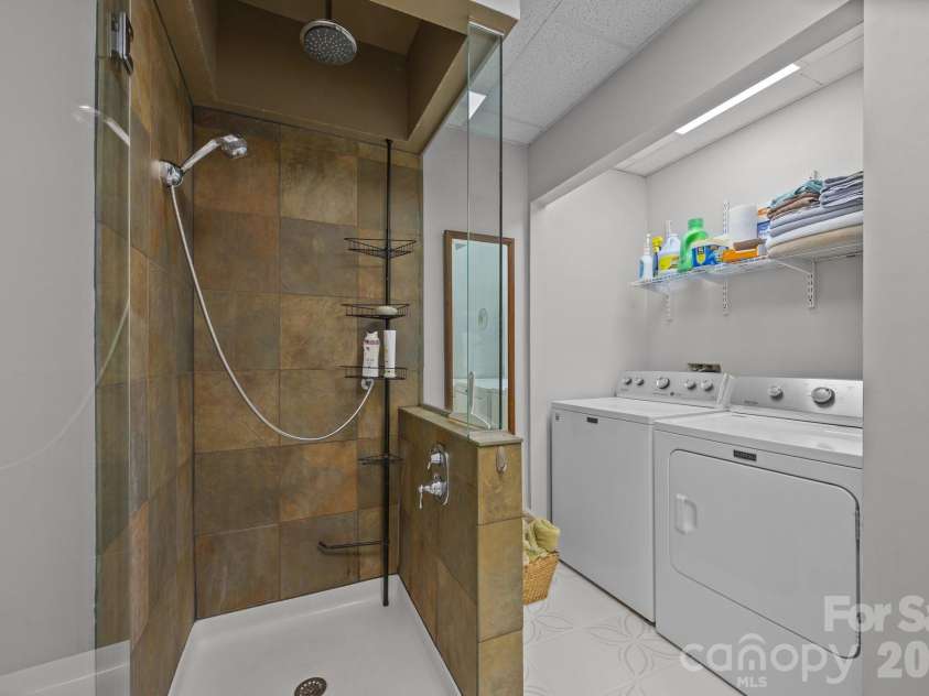 110 Spring Path, Hendersonville, NC 28739.  MLS# CAR4267167, YatesRealty ID 8755. 