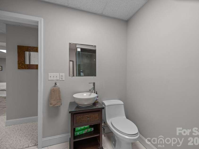 110 Spring Path, Hendersonville, NC 28739.  MLS# CAR4267167, YatesRealty ID 8755. 