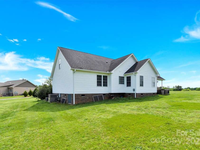 365 Kinder Road, Harmony, NC 28634.  MLS# CAR4243617, YatesRealty ID 8755. Back of Home