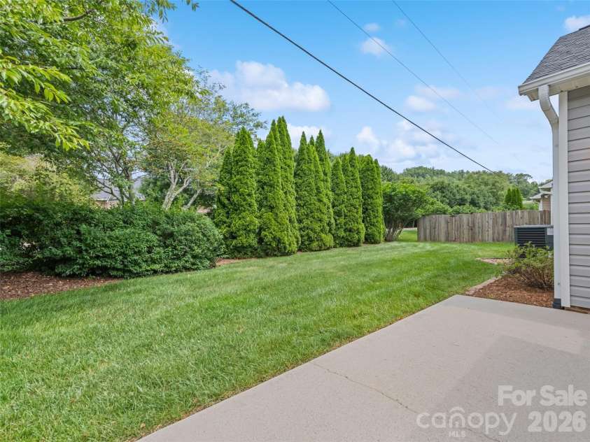 2 Thornwood Court, Arden, NC 28704.  MLS# CAR4394985, YatesRealty ID 8756. 