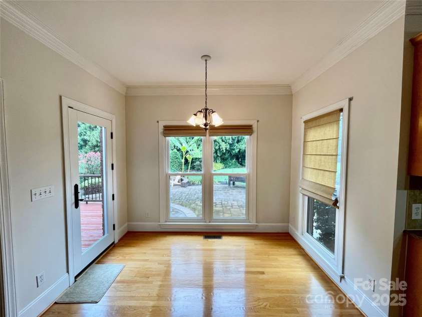 103 Berea Baptist Church Road, Stanfield, NC 28163.  MLS# CAR4195487, YatesRealty ID 8759. Breakfast area off kitchen