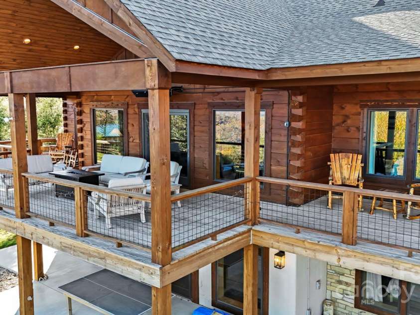 584 Grey Fox Ridge, Banner Elk, NC 28604.  MLS# CAR4315147, YatesRealty ID 876. 