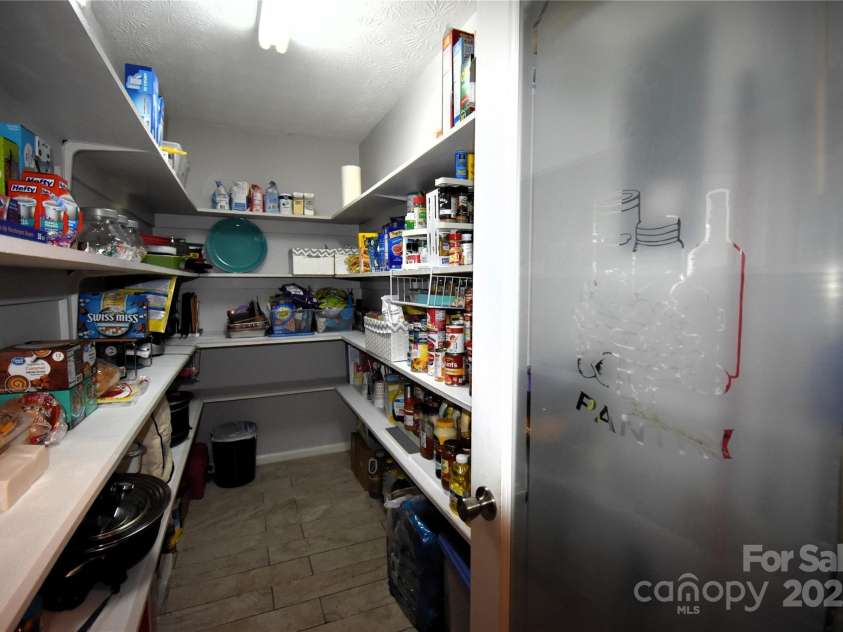 37 Hillside Drive, Etowah, NC 28729.  MLS# CAR4243156, YatesRealty ID 8761. Large walk in pantry