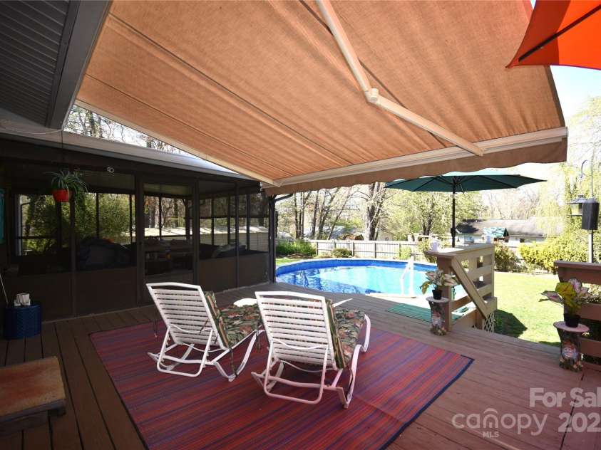 37 Hillside Drive, Etowah, NC 28729.  MLS# CAR4243156, YatesRealty ID 8761. Sundowner awning