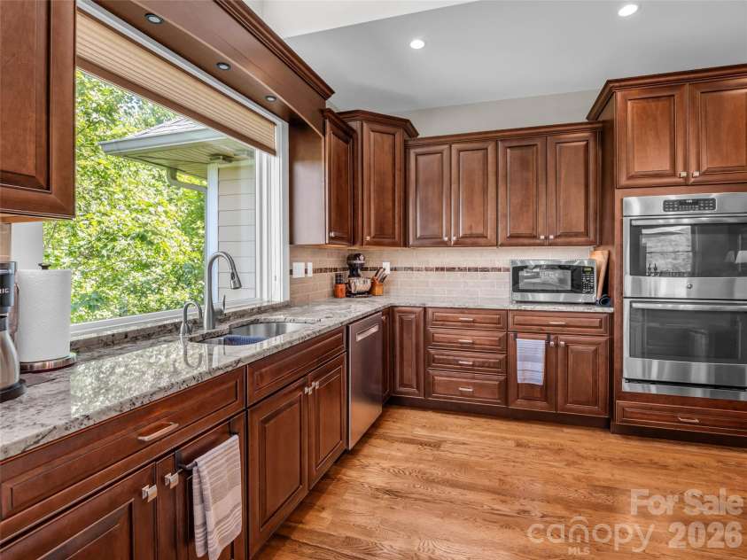 930 Big Raven Lane, Saluda, NC 28773.  MLS# CAR4405808, YatesRealty ID 8761. Kitchen