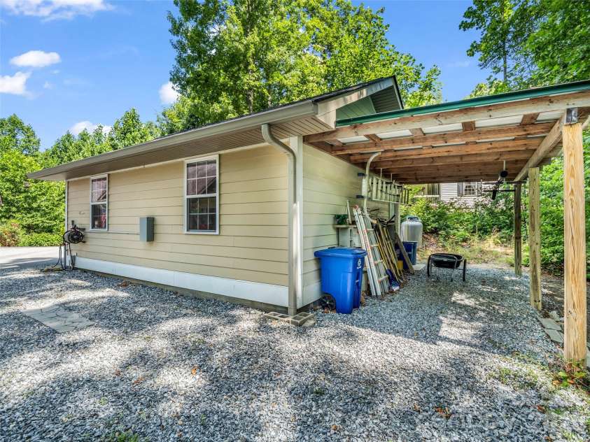 930 Big Raven Lane, Saluda, NC 28773.  MLS# CAR4405808, YatesRealty ID 8761. Workshop
