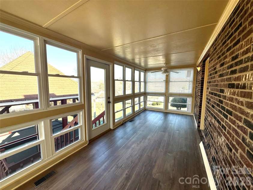 1015 36th Avenue Court, Hickory, NC 28601.  MLS# CAR4340838, YatesRealty ID 8762. 