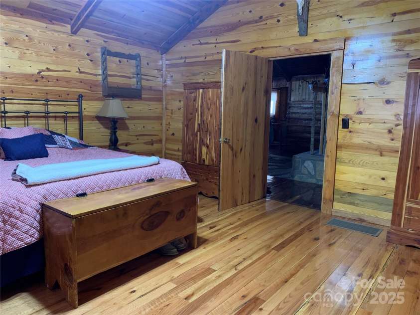 898 Burnt Gin Road, Gaffney, SC 29340.  MLS# CAR4242648, YatesRealty ID 8763. 