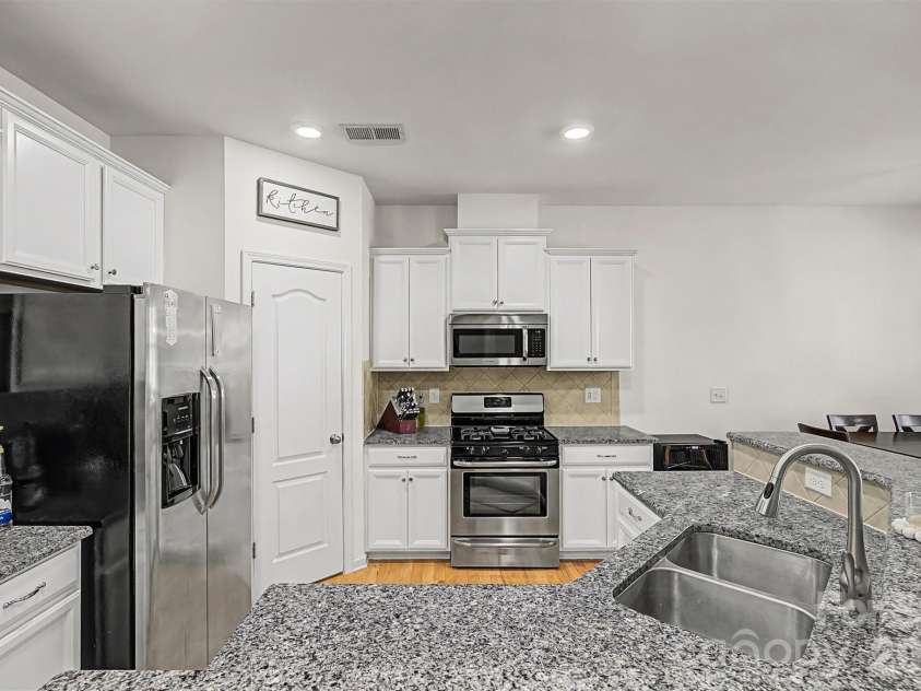 5015 Mockernut Lane, Indian Land, SC 29707.  MLS# CAR4347355, YatesRealty ID 8764. 