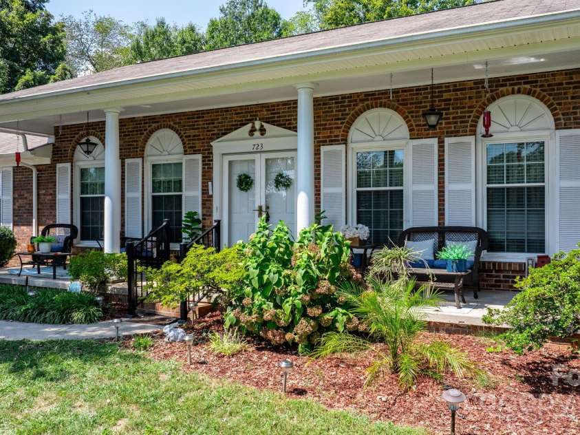 723 Wilmore Street, Lenoir, NC 28645.  MLS# CAR4251570, YatesRealty ID 8764. 