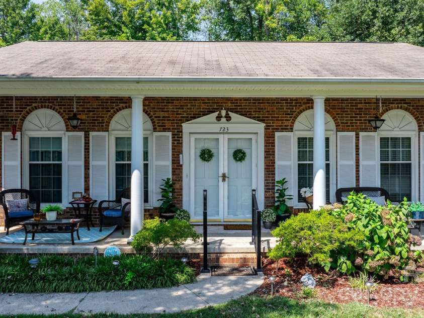 723 Wilmore Street, Lenoir, NC 28645.  MLS# CAR4251570, YatesRealty ID 8764. 