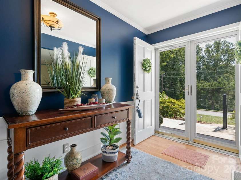 723 Wilmore Street, Lenoir, NC 28645.  MLS# CAR4251570, YatesRealty ID 8764. 