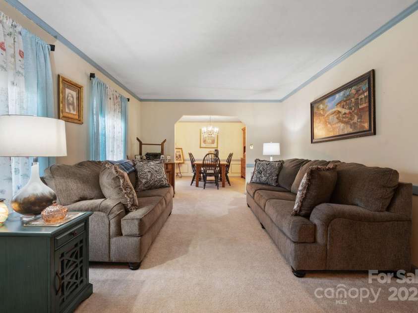 723 Wilmore Street, Lenoir, NC 28645.  MLS# CAR4251570, YatesRealty ID 8764. 