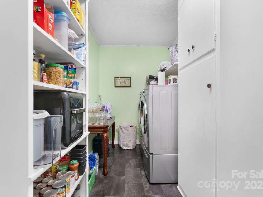 723 Wilmore Street, Lenoir, NC 28645.  MLS# CAR4251570, YatesRealty ID 8764. 