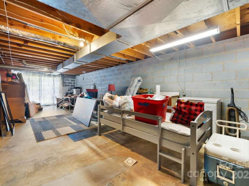 723 Wilmore Street, Lenoir, NC 28645.  MLS# CAR4251570, YatesRealty ID 8764. 