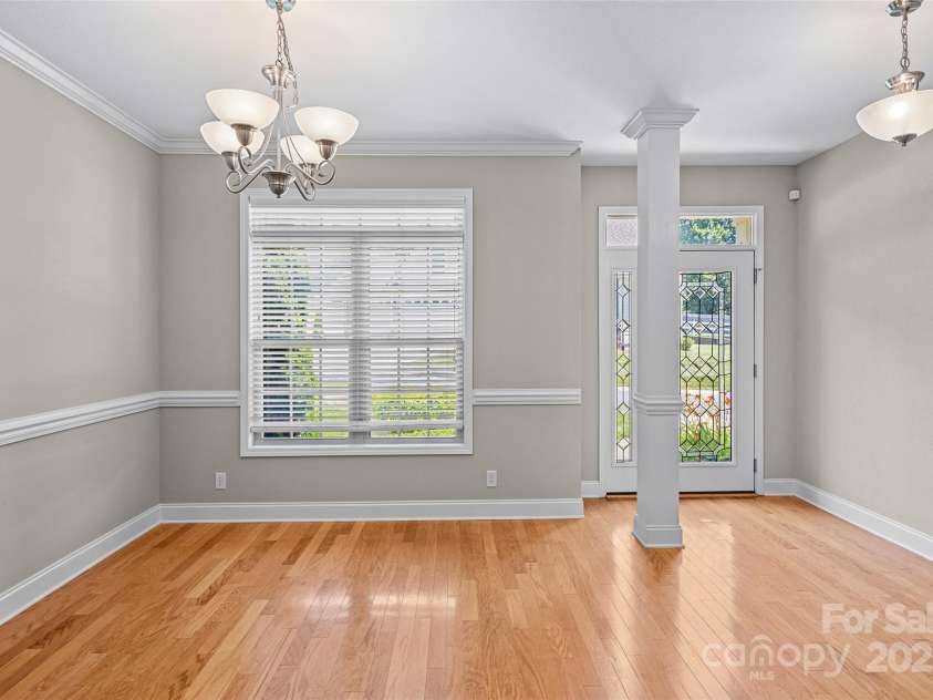 58 Burlington Lane, Fletcher, NC 28732.  MLS# CAR4324810, YatesRealty ID 8765. 